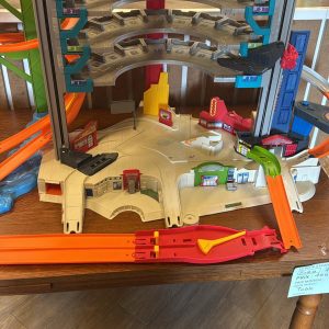 garage (2070).