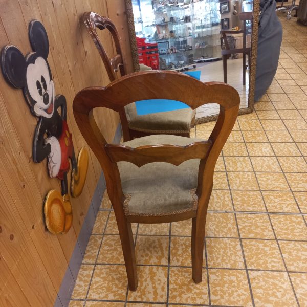 LOT DE 2 CHAISES EN NOYER (1166) – Image 3