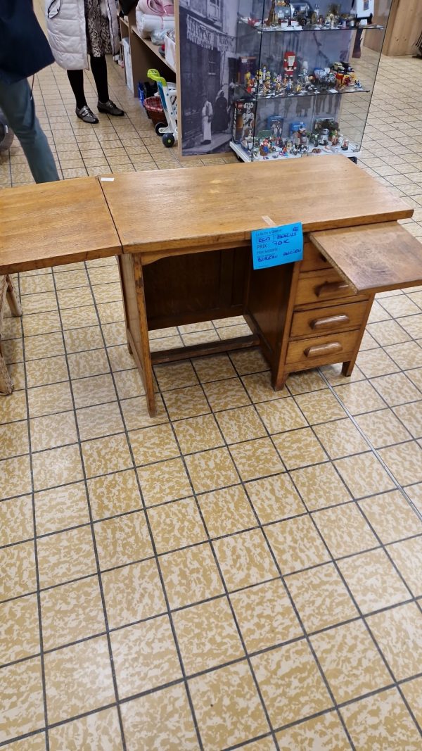 BUREAU ANCIEN (5517)