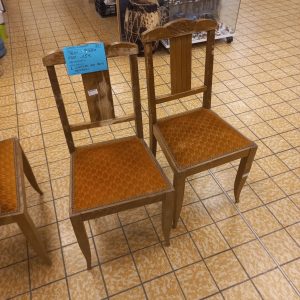 LOT 3 CHAISES EN BOIS (7831)