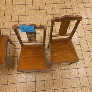 LOT 3 CHAISES EN BOIS (7831)