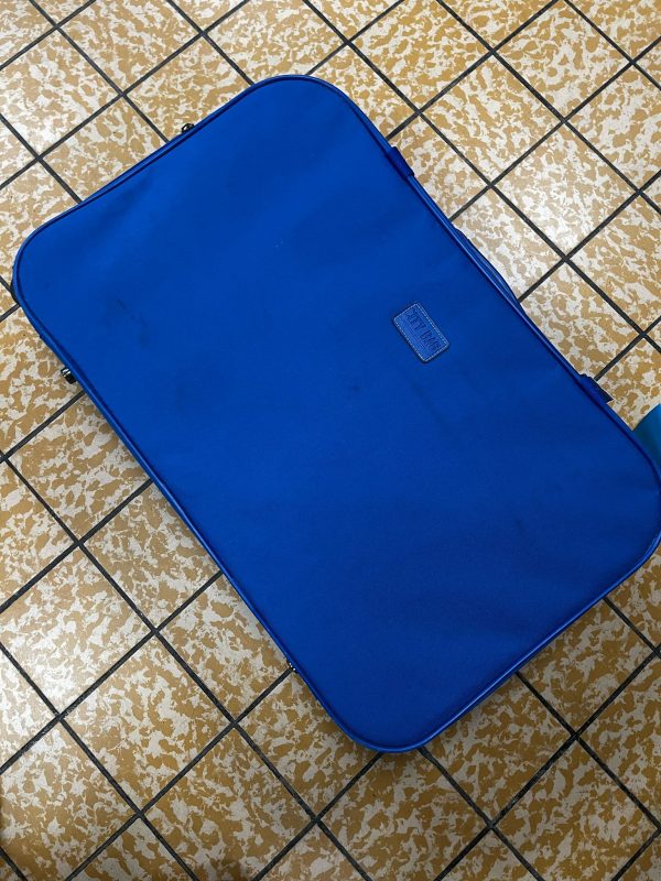 VALISE BLEUE (9822)