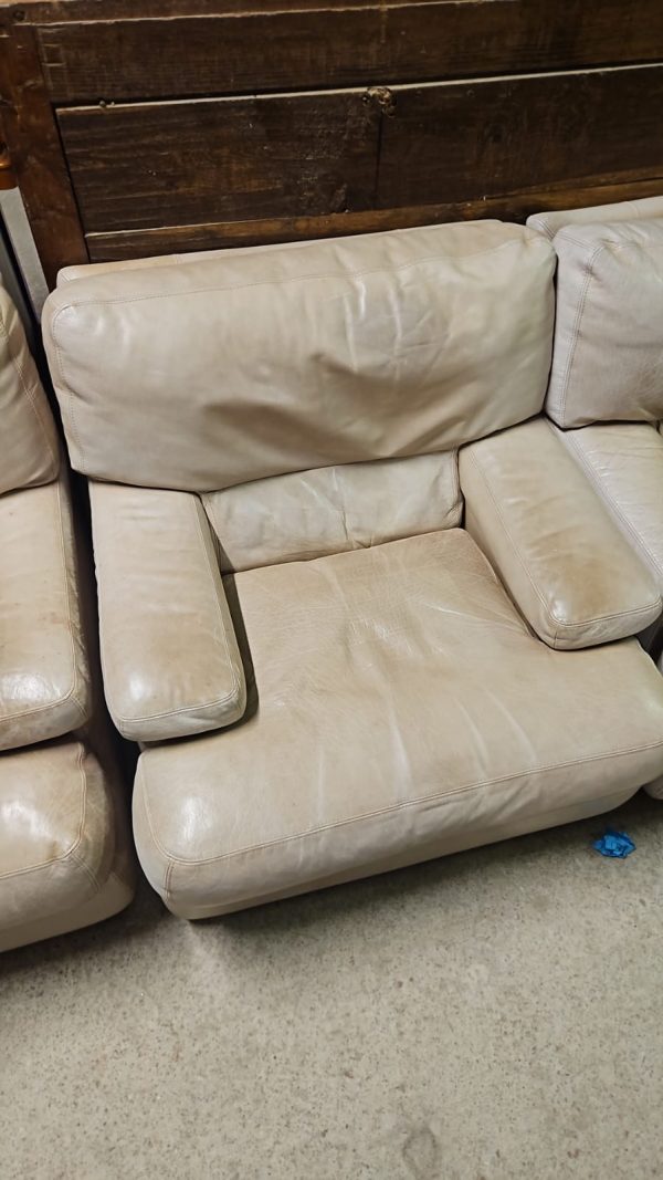 CANAPE CUIR + DEUX FAUTEUIL (SS11580) – Image 4