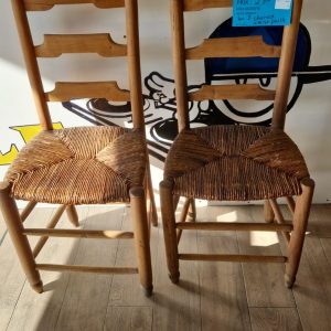 les 2 chaises assise paille (9839).