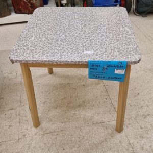 table enfant (12365).