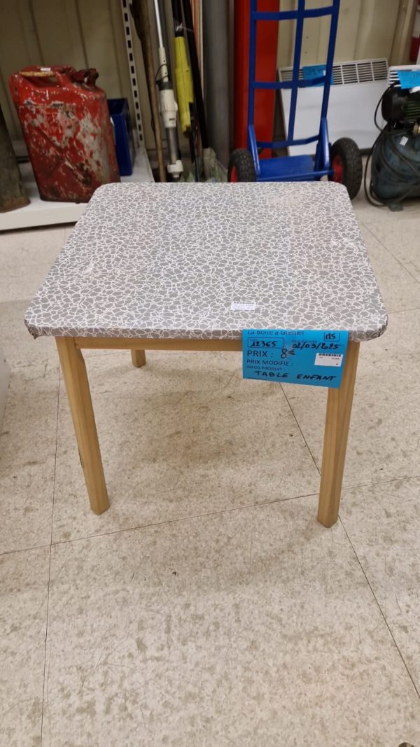 table enfant (12365).
