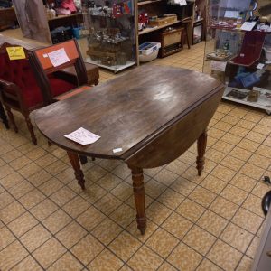 Table avec abattants (1166)