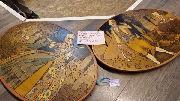 les 2 tableaux (9369).