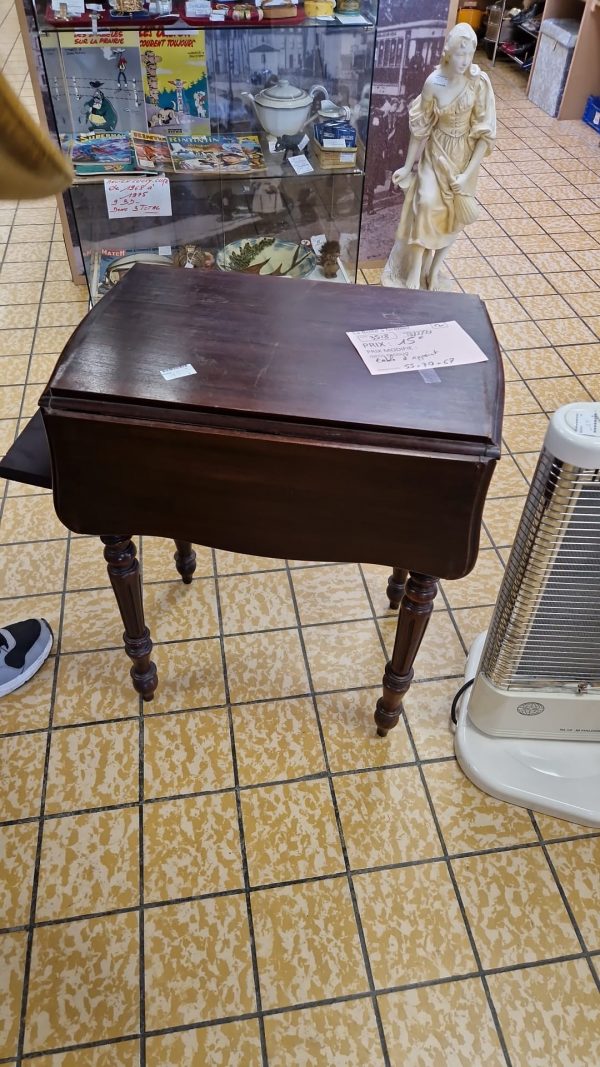 TABLE D'APPOINT (7414)