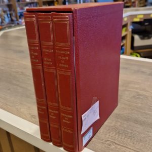coffret de 3 livres Dr Besançon (1029).