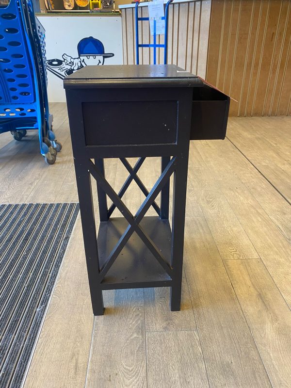 Table de nuit noire (2089) – Image 2