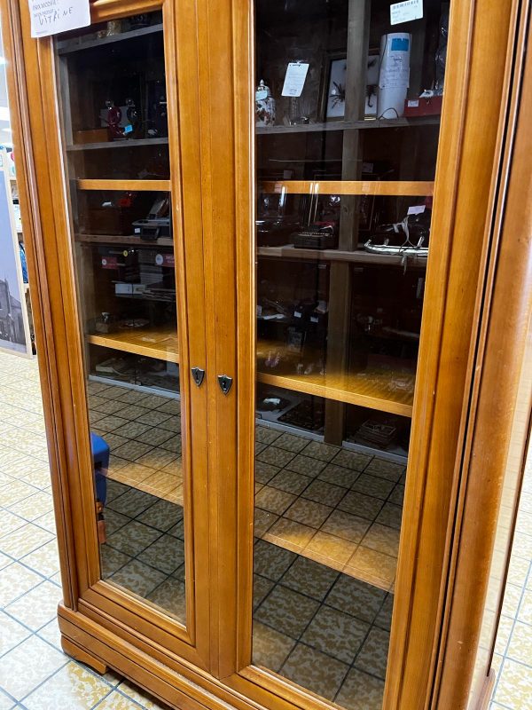 VITRINE (3518) – Image 2