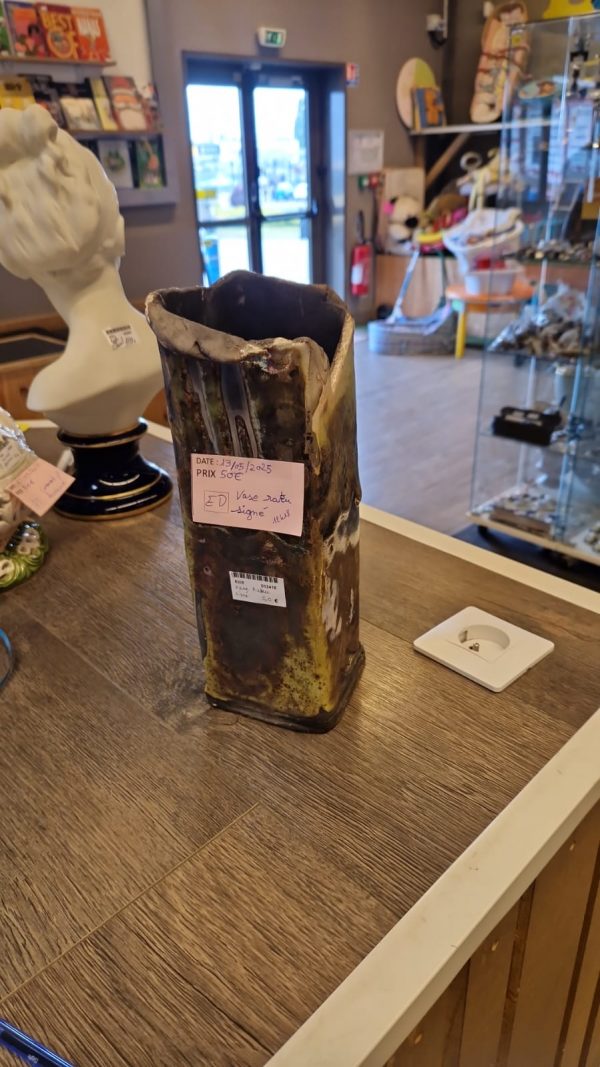 Vase raku signé (12418)
