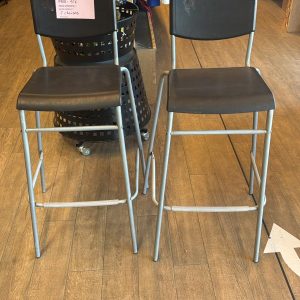 2 CHAISES (13117)