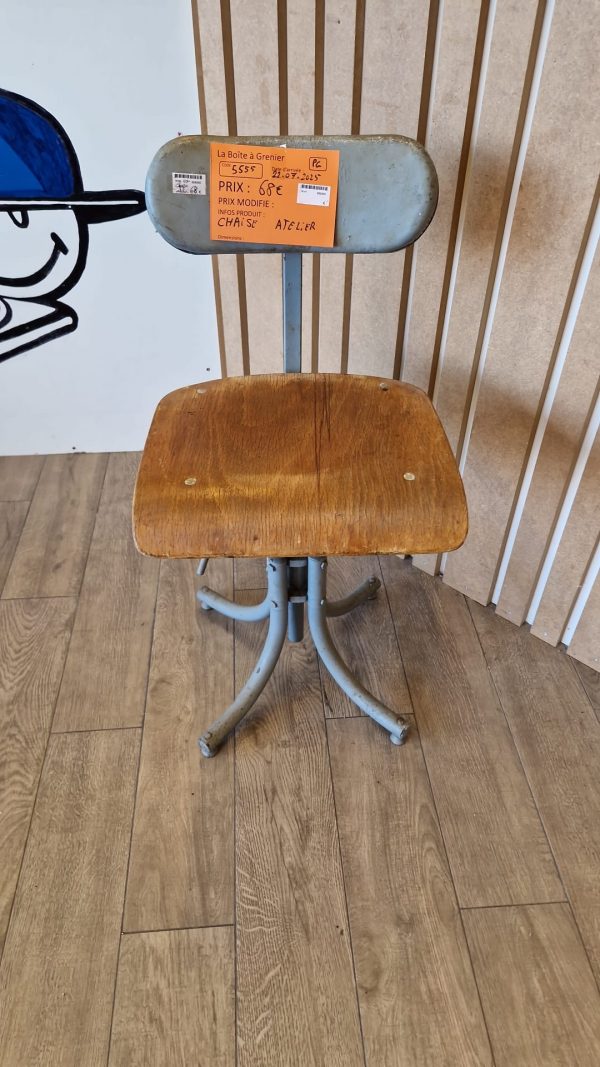 CHAISE D'ATELIER (5555)
