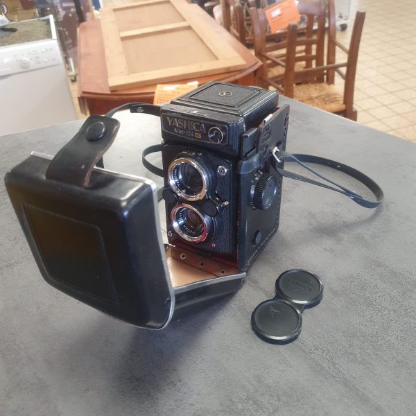 YASHICA MAT 124G (11784)