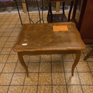Petite table (1927)