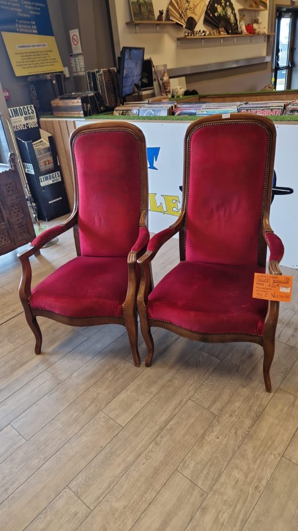 les 2 fauteuils Voltaire (10028).
