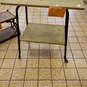 DESSERTE VINTAGE VERTE  (3982)