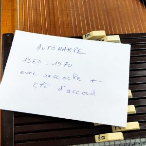 AUTOHARPE 1960-1970 AVEC SACCOCHE + CLE D’ACCORD (11784)