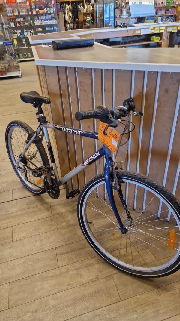 vélo Décathlon gris / bleu (12433).