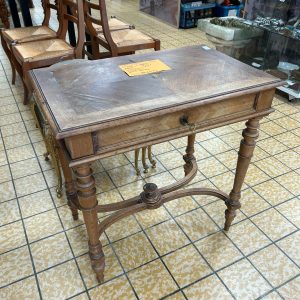 PETIT BUREAU ANCIEN (1166)