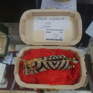 Broche d’épaule 1980 (3862)