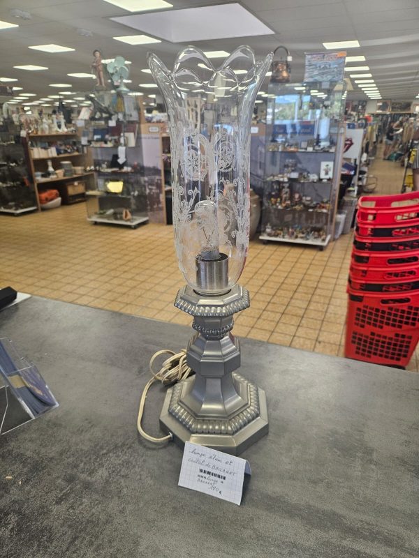 lampe Baccarat avec pied en étain (3816)