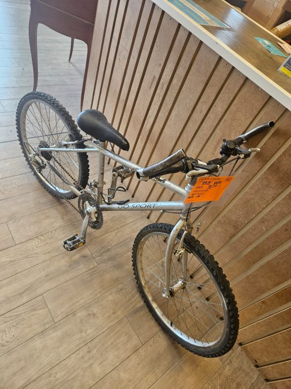 VELO 24' (3318)