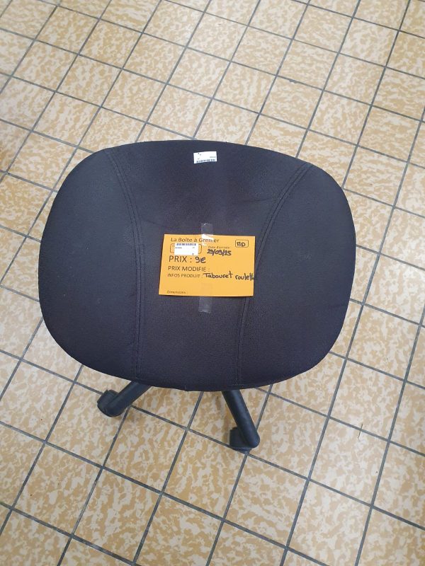 tabouret a roulette (3906)