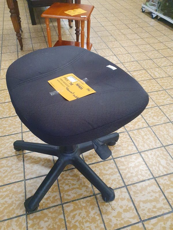 tabouret a roulette (3906) – Image 3