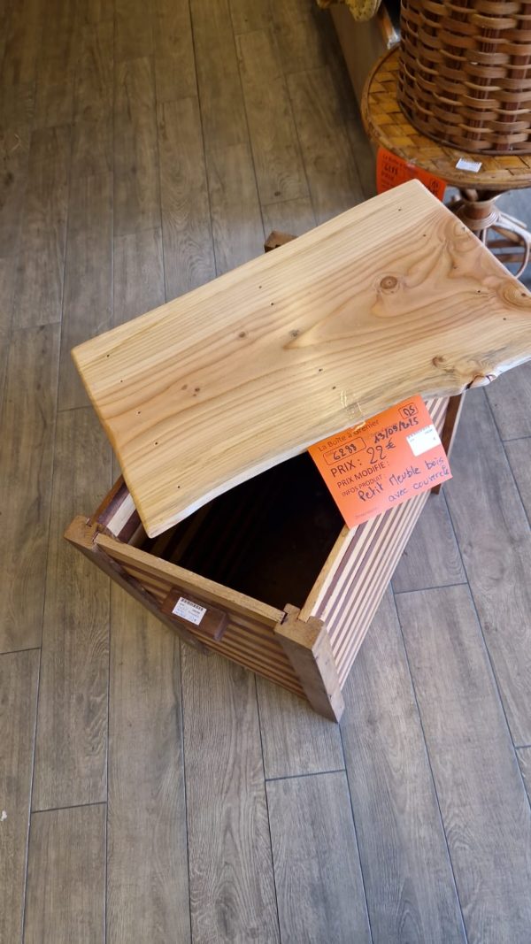 petit meuble bois avec couvercle (6288). – Image 2