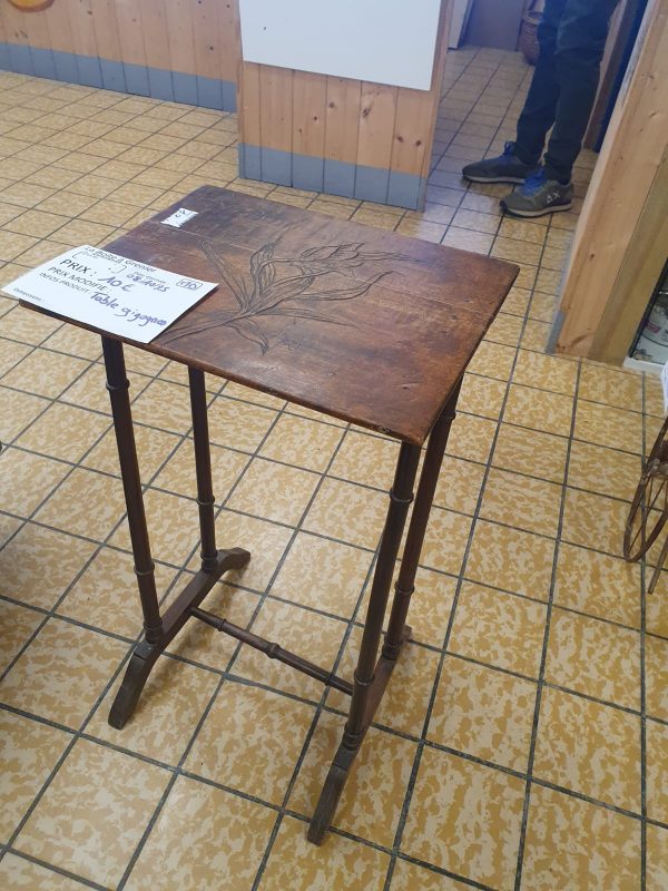 TABLE GIGOGNES (11784) – Image 3