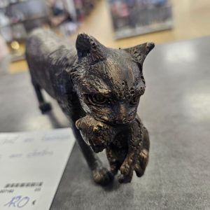 CHAT PORTANT SON CHATON (BRONZE) (7193)