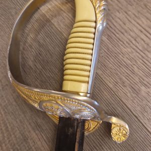 épée (9880).