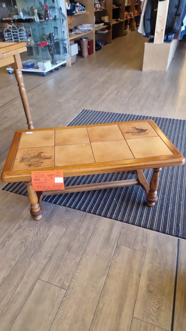 table basse carrelée (11987).