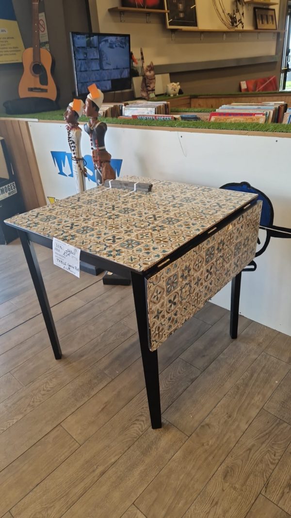 table carrée 75 cm (8874). – Image 2