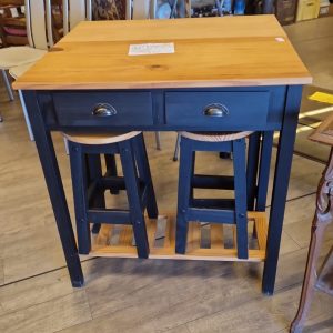 table pliable + 2 tabourets (2089).