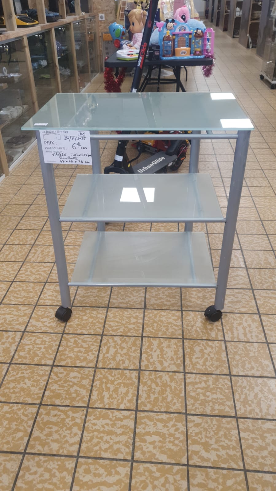 Table informatique à roulette(10924)