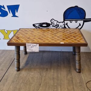 table « carrelée » (13608).