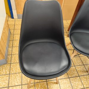 LOT 2 CHAISES (3557)