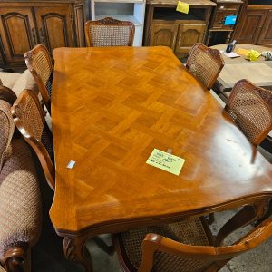 table avec 6 chaises (SS11932)