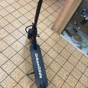 TROTTINETTE ELECTRIQUE (1240)