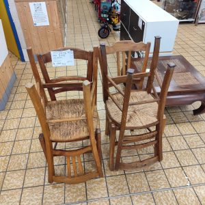 LOT 4 CHAISES (7689)