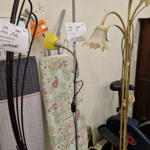 lampadaire jaune (9584).