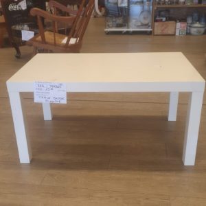 table basse blanche (8874).
