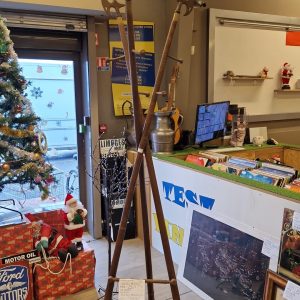 porte-manteaux « lances » (12375).