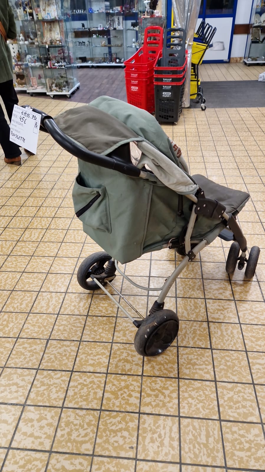 POUSSETTE (710) – Image 2