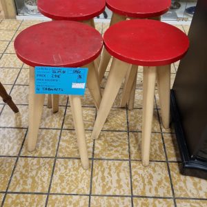 4 TABOURETS (3760)