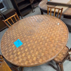 TABLE + 4 CHAISES (10530)